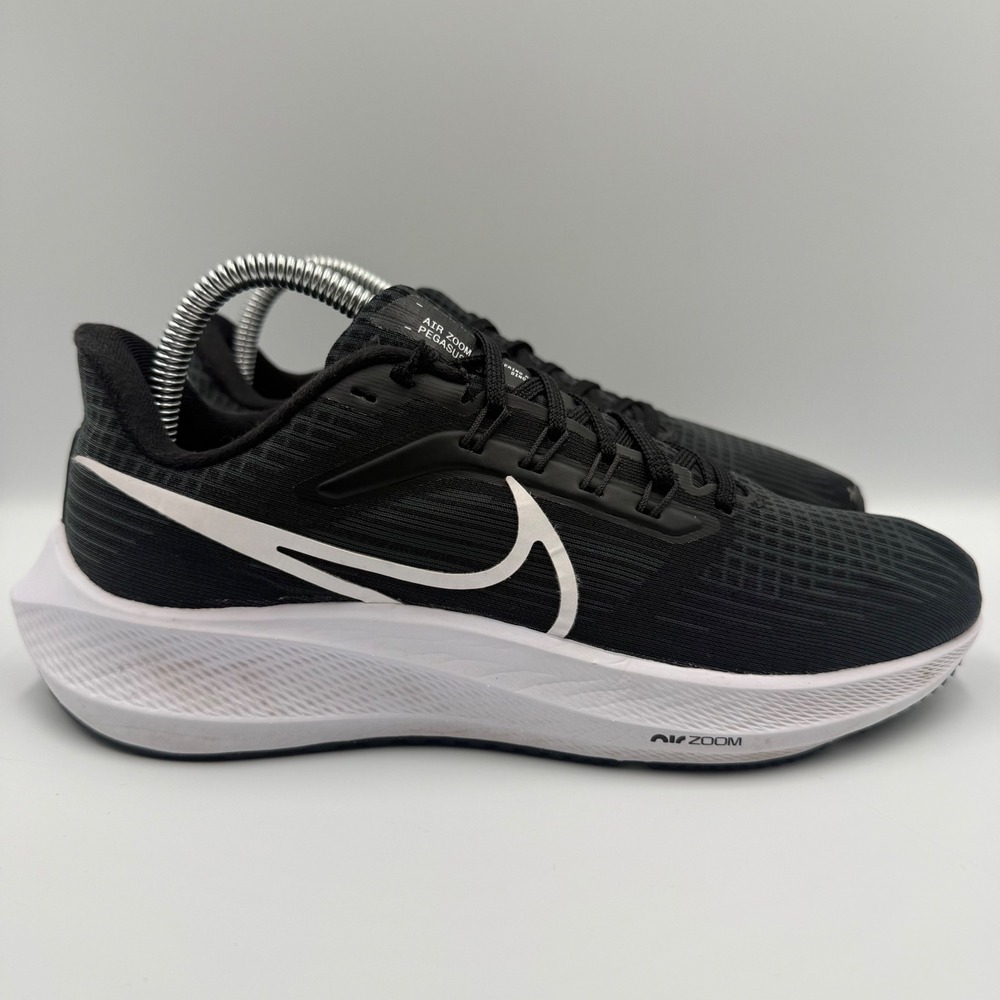 Nike Air Zoom Pegasus 38 Womens Size 7.5 Running Shoes DH4072-001 Black White